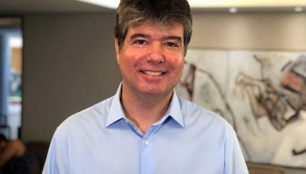 Deputado paraibano Ruy Carneiro é convidado para comissão que busca regularizar novo piso salarial dos enfermeiros; Ouça