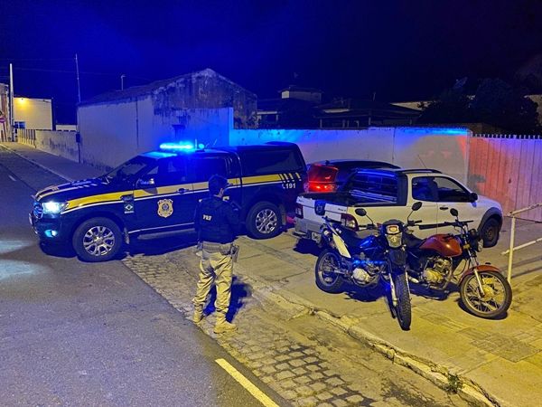 Polícia Rodoviária Federal recupera três veículos roubados  no Sertão da Paraíba