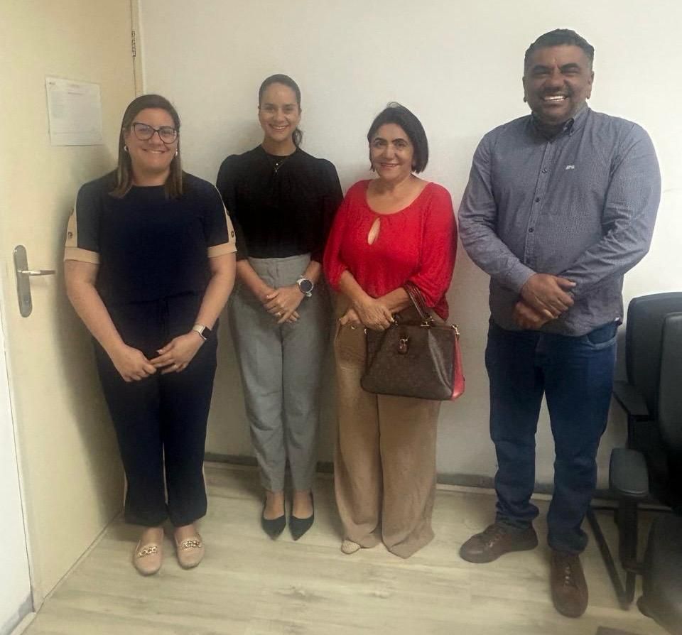 Vereador Samuel Pinto visita Secretaria de Saúde do Estado e solicita audiência em Patos para discutir demandas do município