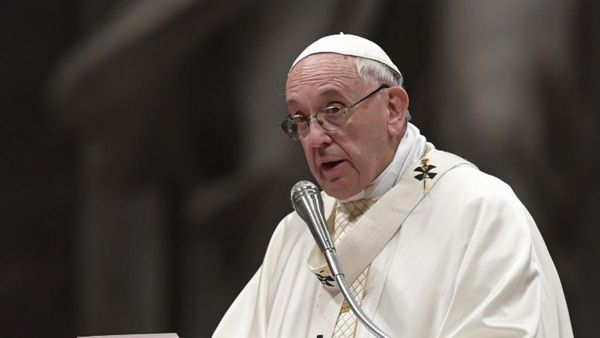 Vaticano sugere  ordenação de homens casados em regiões isoladas
