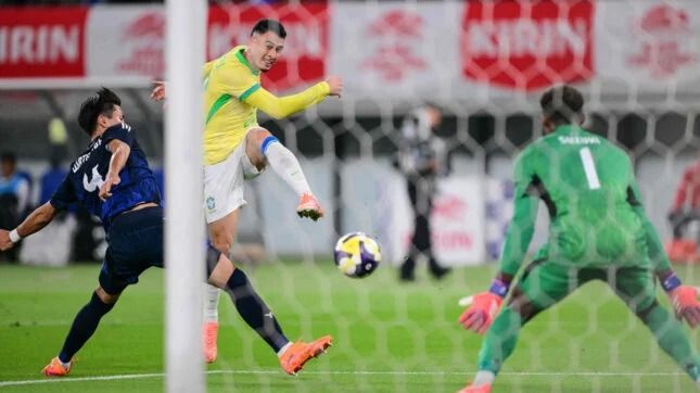 Com falhas de Fabrício Bruno, Brasil leva virada e sofre derrota histórica para Japão