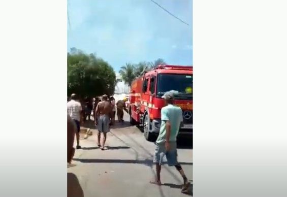 Vídeo: moradora é suspeita de  atear fogo em sua própria casa, nesta sexta (5) em Patos 