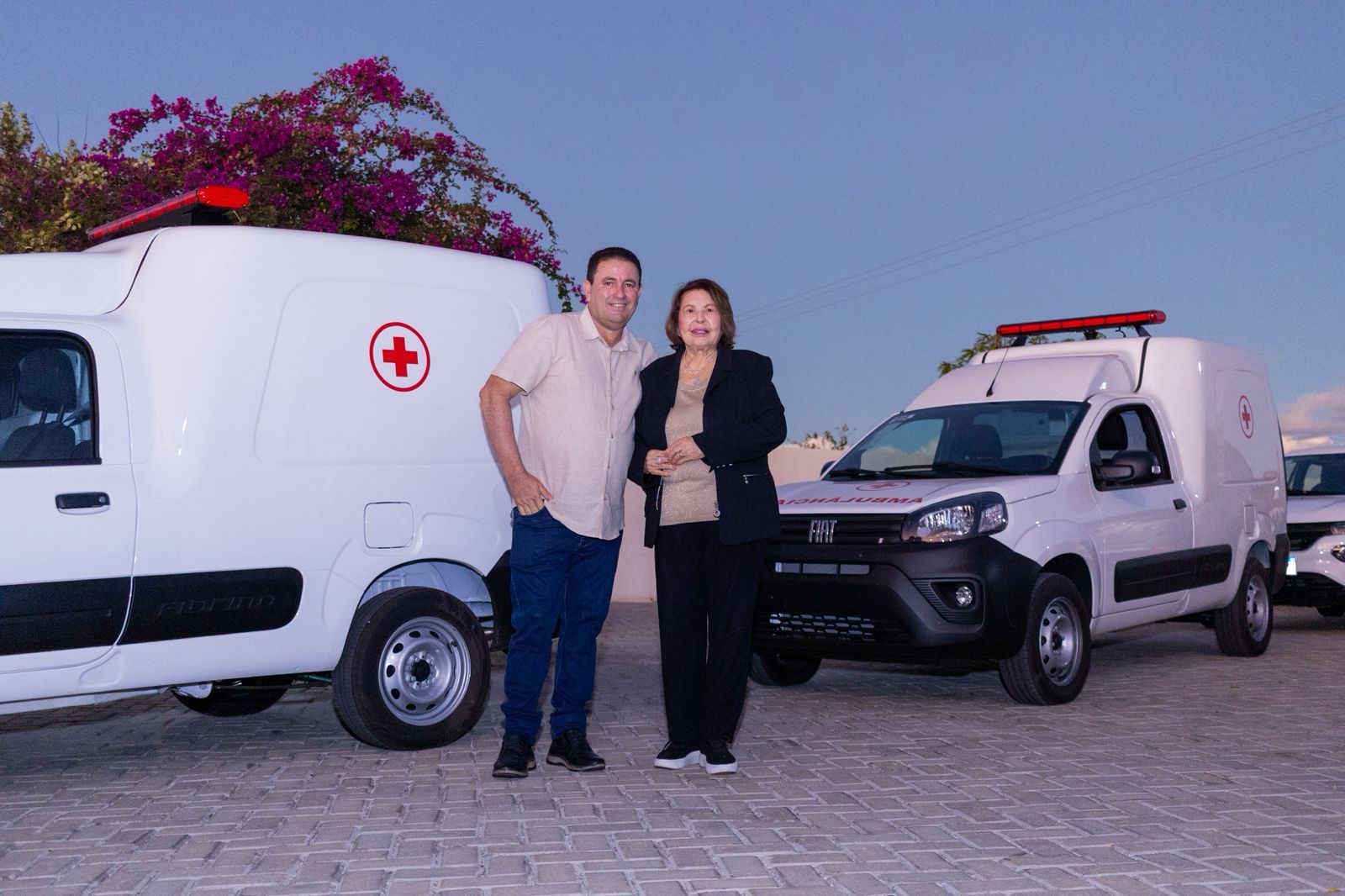 R$ 250 mil: Francisca Motta reforça saúde de Imaculada com entrega de ambulâncias