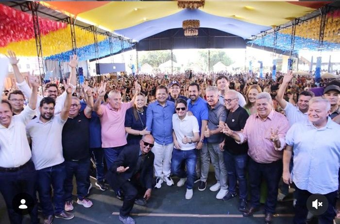 Prestígio: Adriano Galdino celebra 65 anos em Campina Grande ao lado de  muitos políticos e apoiadores