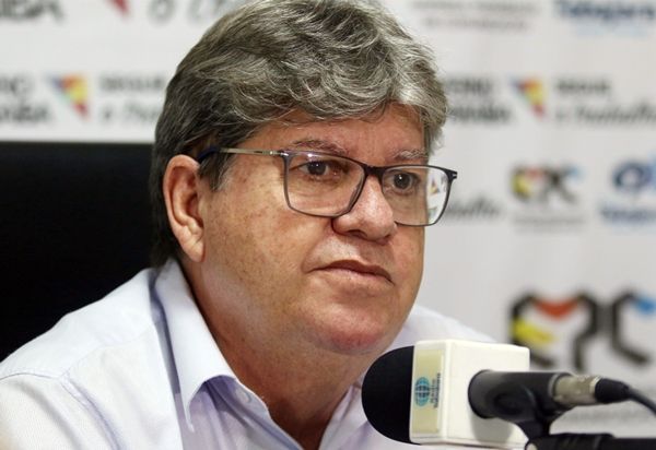 João Azevêdo garante investir em Patos R$ 44,5 milhões em saneamento básico; Ouça