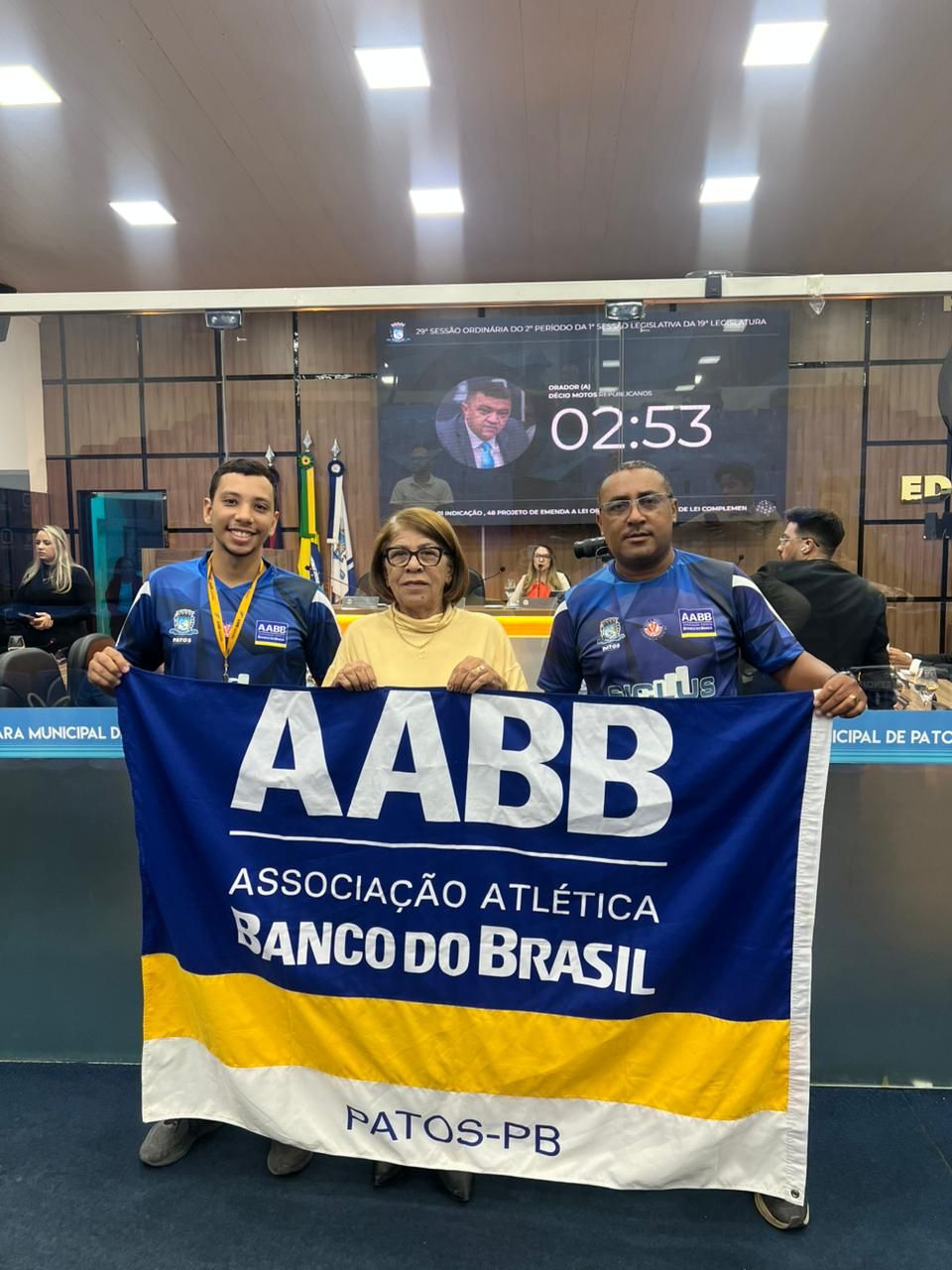 Vereadora Nega Fofa concede votos de aplausos a Pedro Romero e Robson Manoel da AABB de Patos; veja