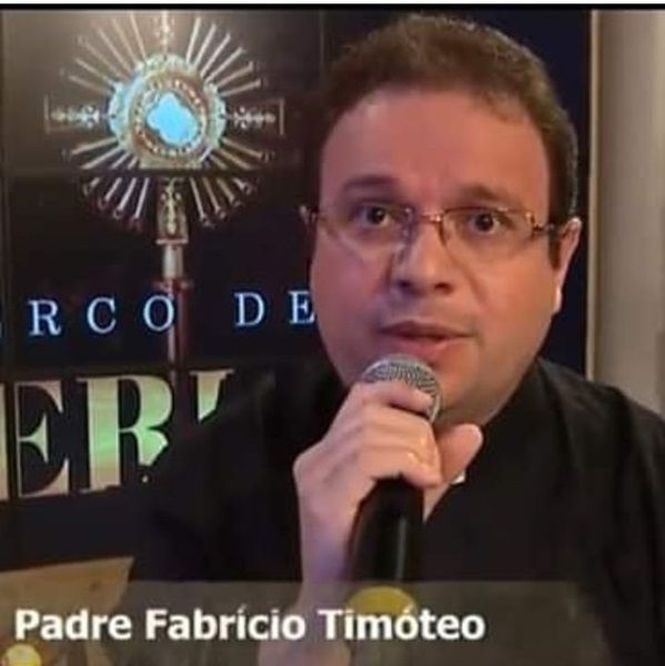 Opinião: Precisamos falar sobre o fenômeno Padre Fabrício