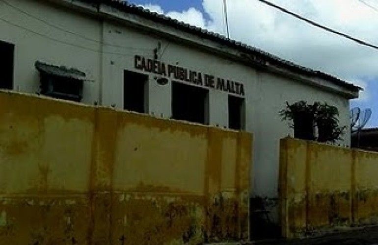Adolescentes de 14 e 11 anos são abusadas sexualmente pelo pai, no sertão