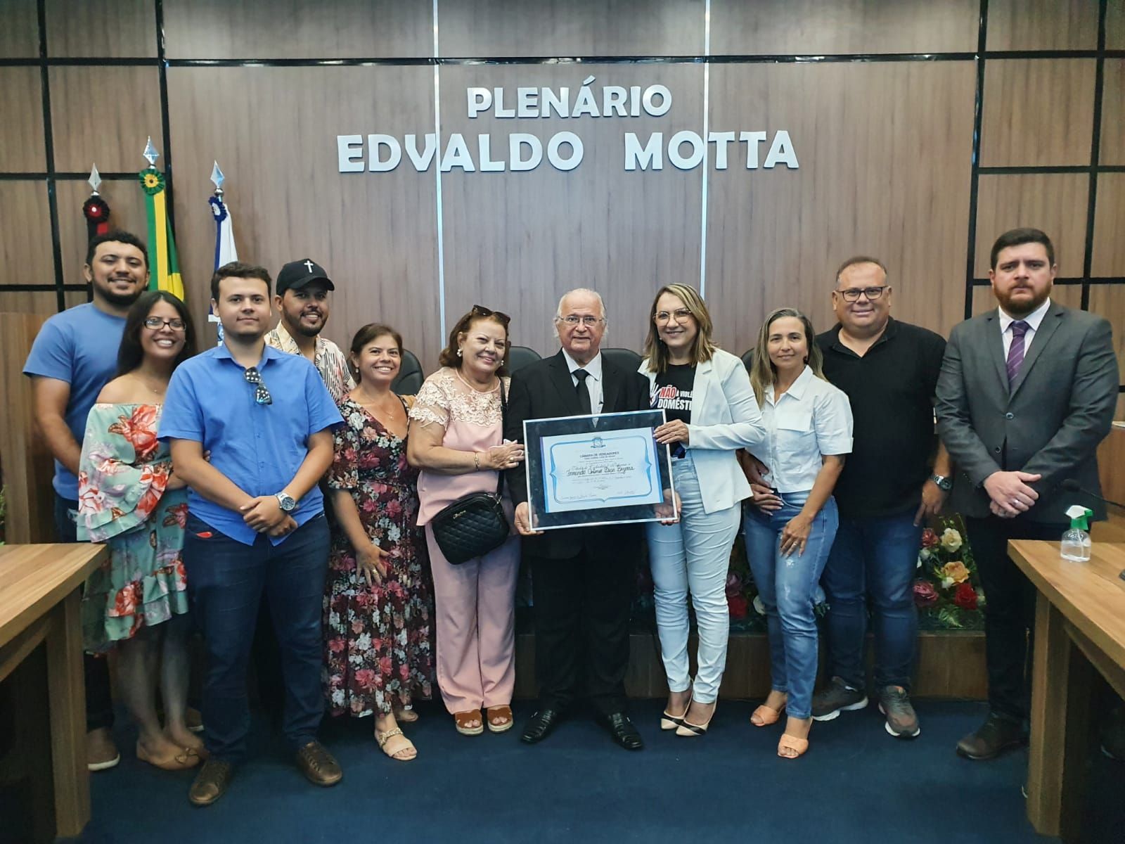 Câmara Municipal concede título Cidadão Patoense ao comunicador Fernando Som