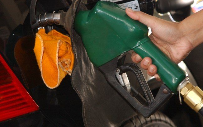 Petrobras anuncia novo aumento de preço da gasolina para esta terça-feira 