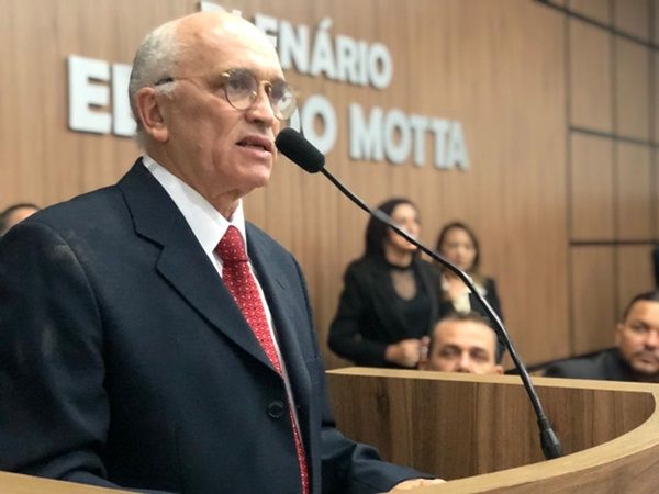 Prefeito de Patos, Dr. Ivanes, nega conversa com deputado Nabor Wanderley sobre pleito de 2020