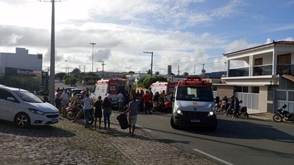Cinco pessoas ficam feridas em acidente de moto em Piancó; Veja