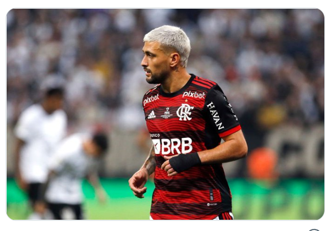 Situação de Arrascaeta chama atenção e Flamengo se posiciona sobre afastamento do camisa 14