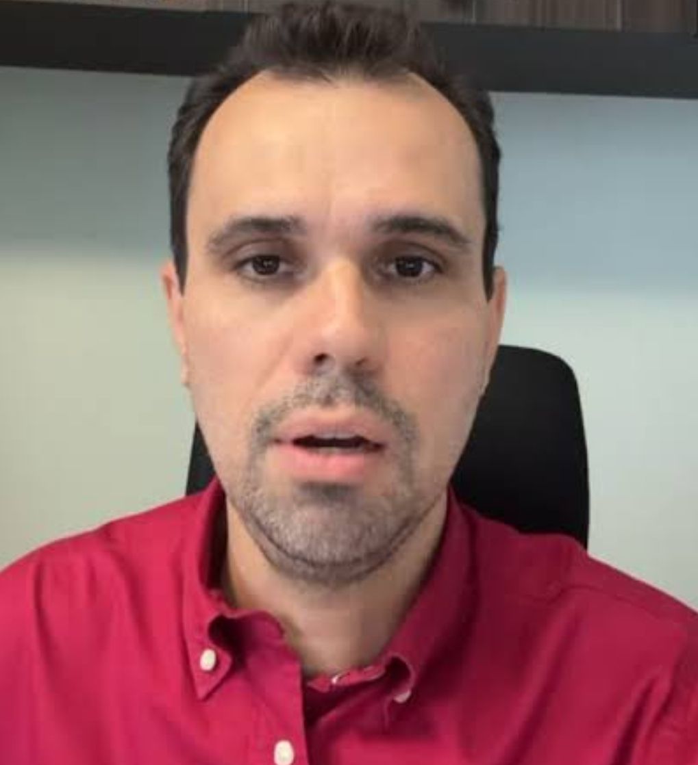 Advogado Tiago Nóbrega alerta clientes sobre golpe envolvendo uso indevido de sua identidade; ouça 