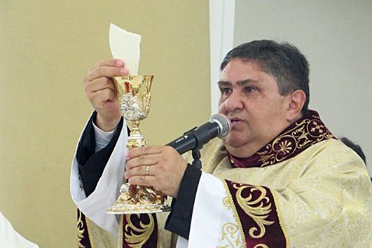 Cardiologista traz novas informações sobre saúde do padre Ronaldo, que sofreu infarto nessa terça (25); Ouça
