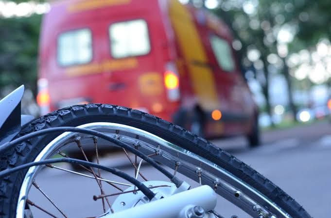 Acidente em Santa Terezinha: Jovem sofre queda de moto às margens da BR-361 e é socorrido pelo SAMU