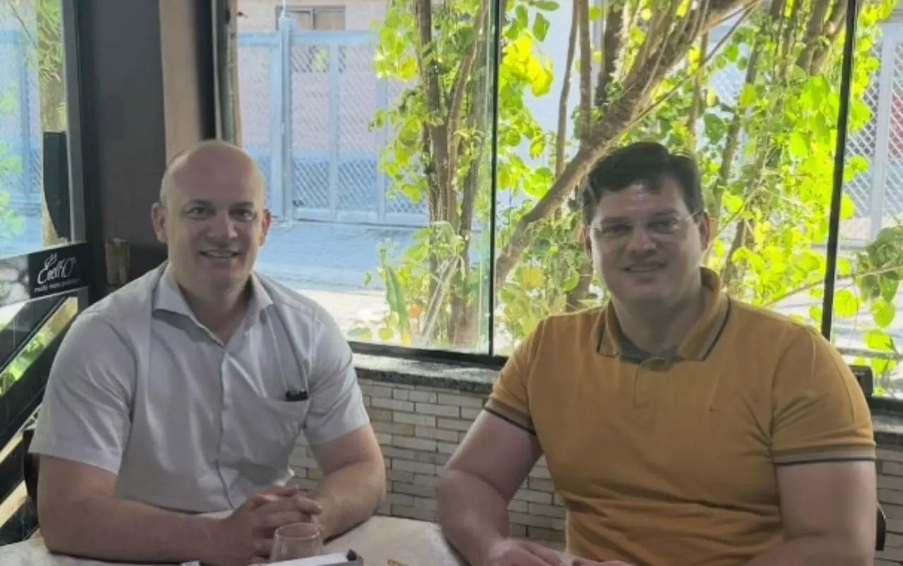 Deputados Taciano Diniz e Cabo Gilberto se reúnem em João Pessoa para discutir demandas municipais e cenário político de 2026