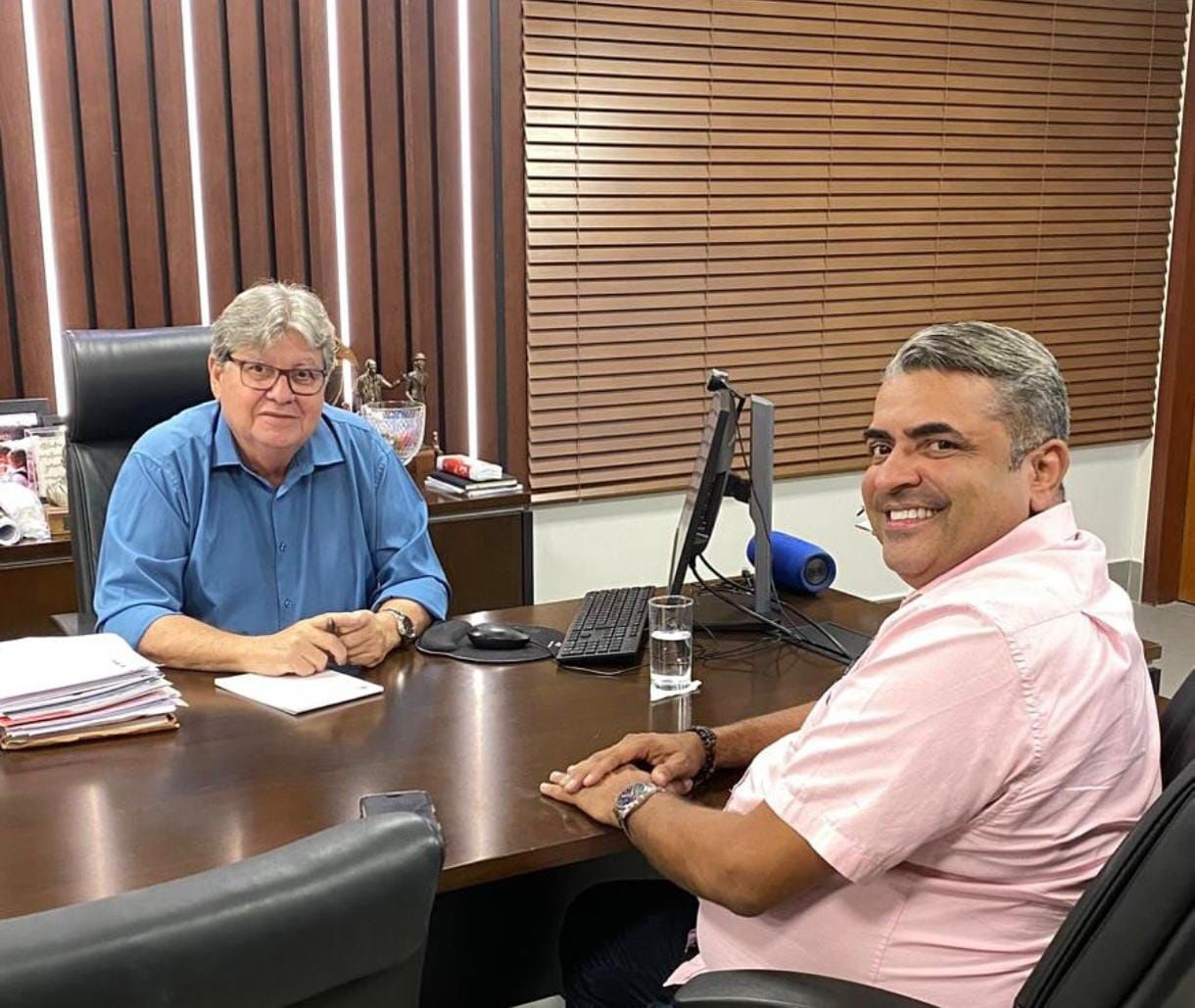 Cicinho Lima recebe convite do governador para se filiar ao PSB e de Adriano Galdino para o Republicanos; ouça