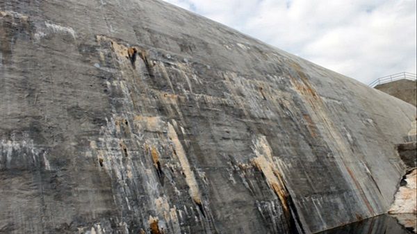 Barragem da Farinha tem fissuras e vazamentos, mas Engenheiro responsável garante: “não existe nenhum risco de rompimento