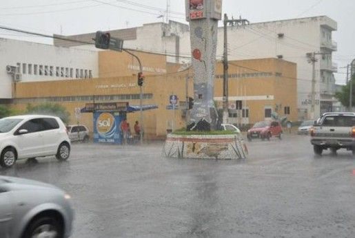 Inmet emite alerta de perigo potencial de chuvas intensas em Patos e mais 192 municípios da Paraíba