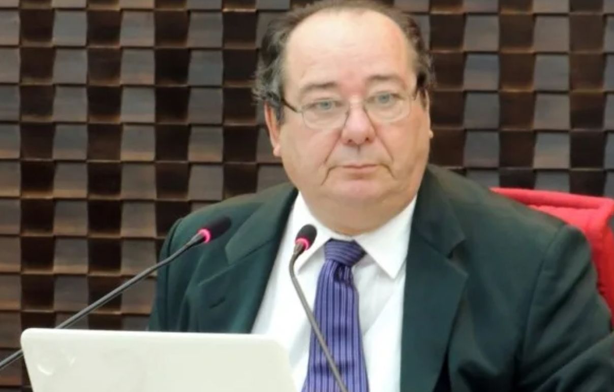 Corpo de Arthur Cunha Lima será velado na Assembleia Legislativa da Paraíba