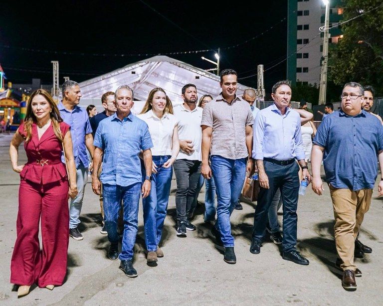 Lucas Ribeiro visita 1ª Expopatos e destaca crescimento de exposições na Paraíba