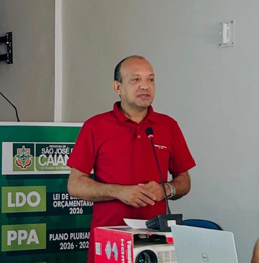 Censura e Molecagem: Prefeito de São José de Caiana, Manoel  Moleque, impede que ex-governador RC conceda entrevista na Rádio Comunitária; vídeo