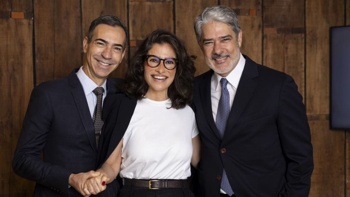 William Bonner deixa a bancada do Jornal Nacional após quase 30 anos; César Tralli será o novo âncora