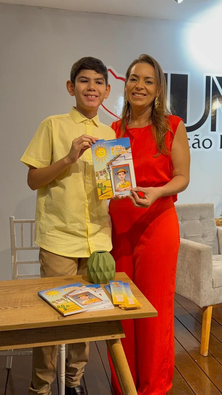 Com apenas 11 anos, João Miguel emociona Patos com o lançamento do livro “Entre Rimas e Cordéis” na Fundação Ernani Satyro