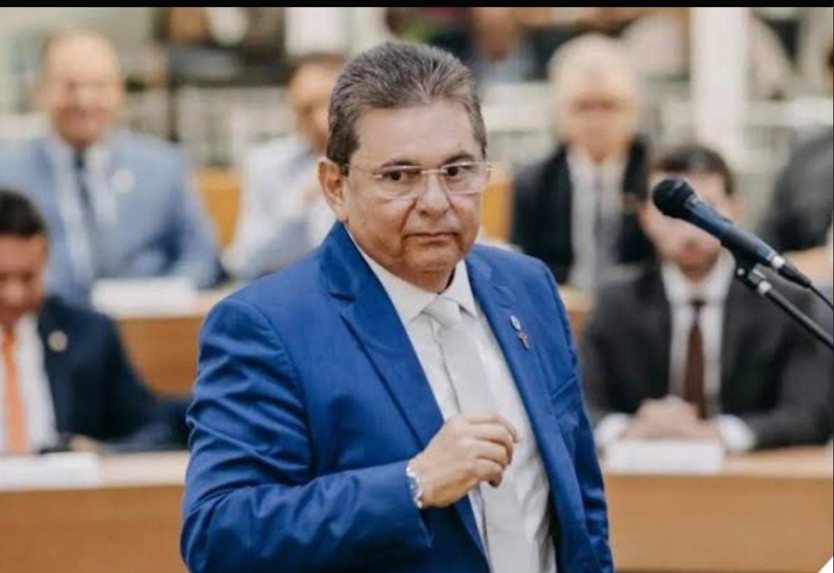 Polêmica: \\\'Lucas Ribeiro não tem autonomia política; quem vai mandar no governo é Daniella e Aguinaldo\\\', diz Adriano Galdino; veja