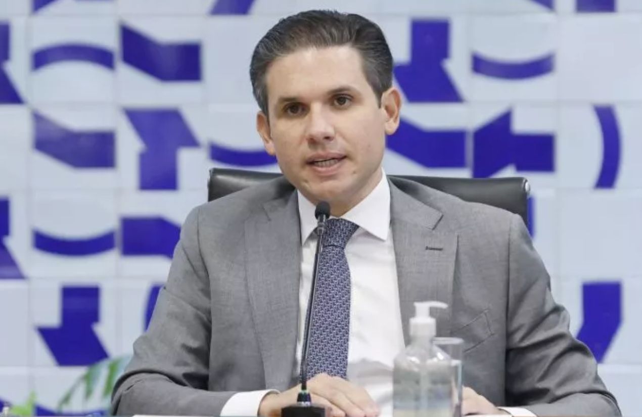 Hugo Motta garante que nova versão do PL Antifacção mantém plenos poderes da Polícia Federal