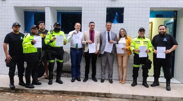Agentes de trânsito de Patos reivindicam diálogo e cumprimento de promessa do prefeito Nabor; Antônio Coelho explica - ouça