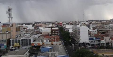 Inmet aumenta nível de alerta, e Paraíba tem grande probabilidade de chuvas intensas até a sexta (29); Veja