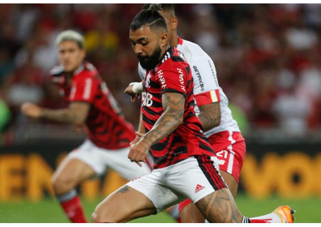 Flamengo vai com força máxima para o duelo com Internacional