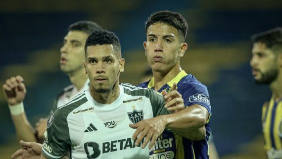 Atlético-MG vence Rosario Central com gol de Paulinho e se garante nas oitavas de final da Libertadores