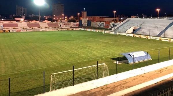 Jogo do Esporte de Patos que ia acontecer no José Cavalcanti, nesta quinta (3), é adiado; veja