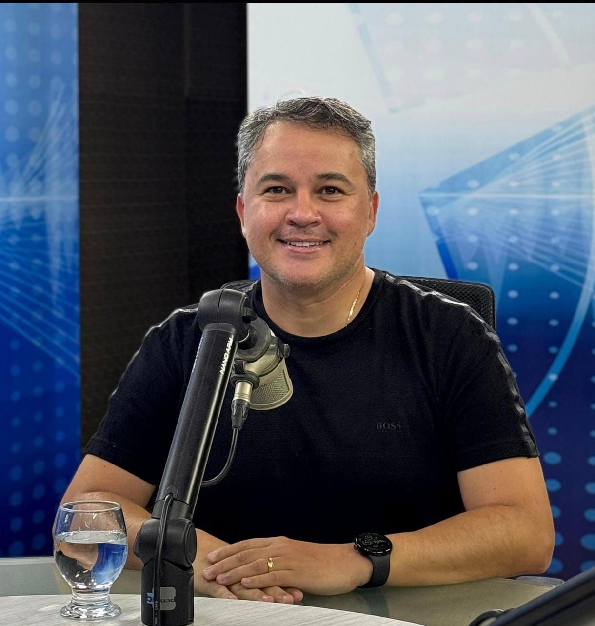 Efraim Filho diz que na oposição existe respeito, diferente da situação que reina a discórdia e as ofensas; veja