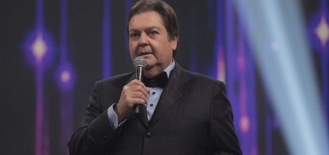 Faustão passa por cirurgia no coração e é internado em São Paulo