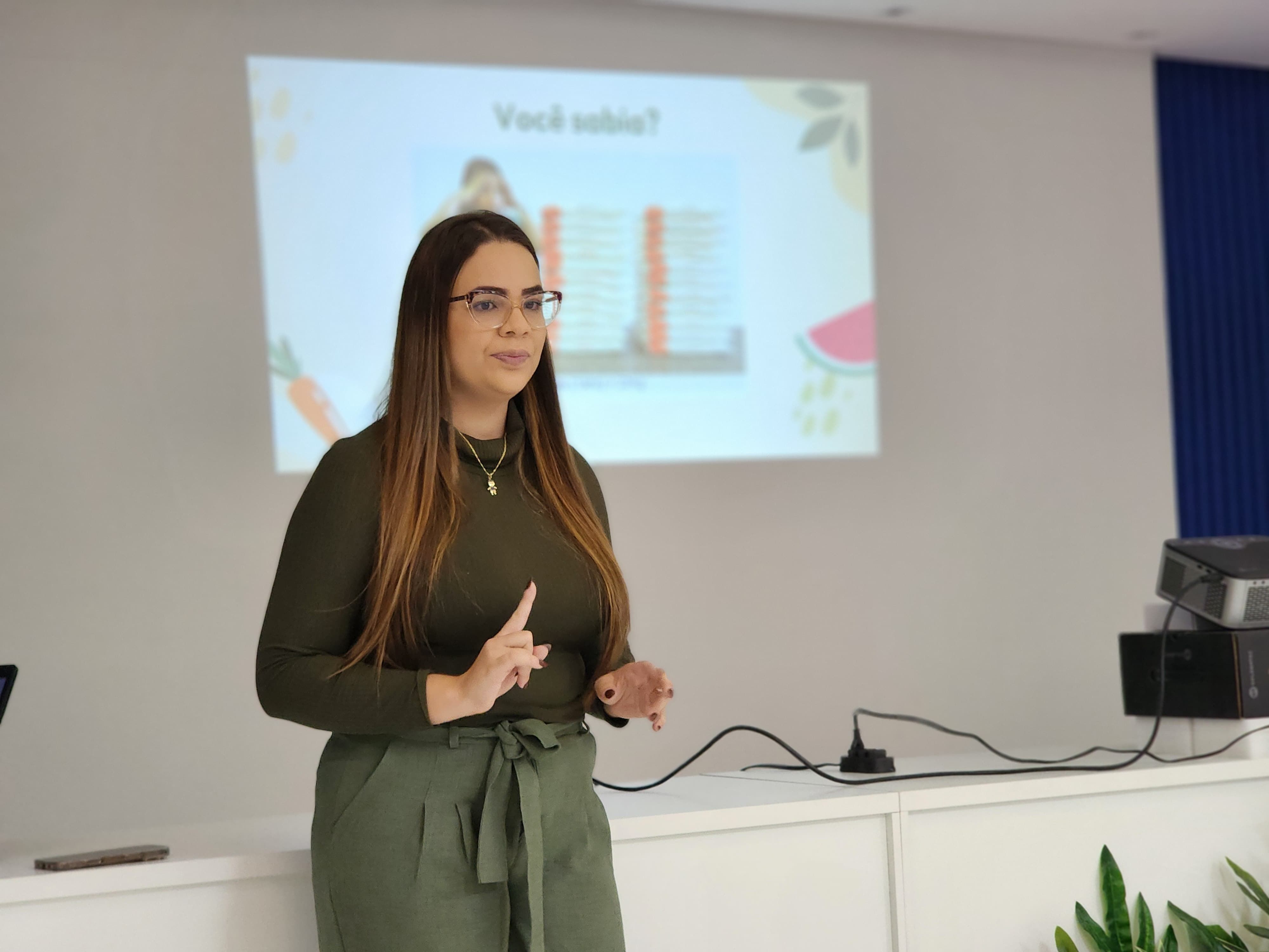 Educação em Saúde: alunos da rede municipal aprendem sobre alimentação saudável e prevenção da obesidade