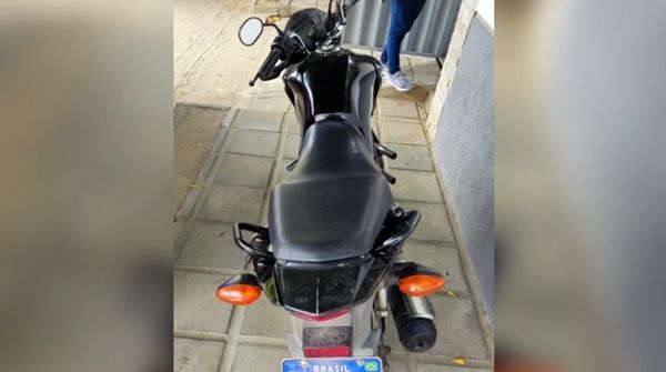 DHE age rápido e recupera motocicleta roubada na noite desta segunda-feira (09), em Patos