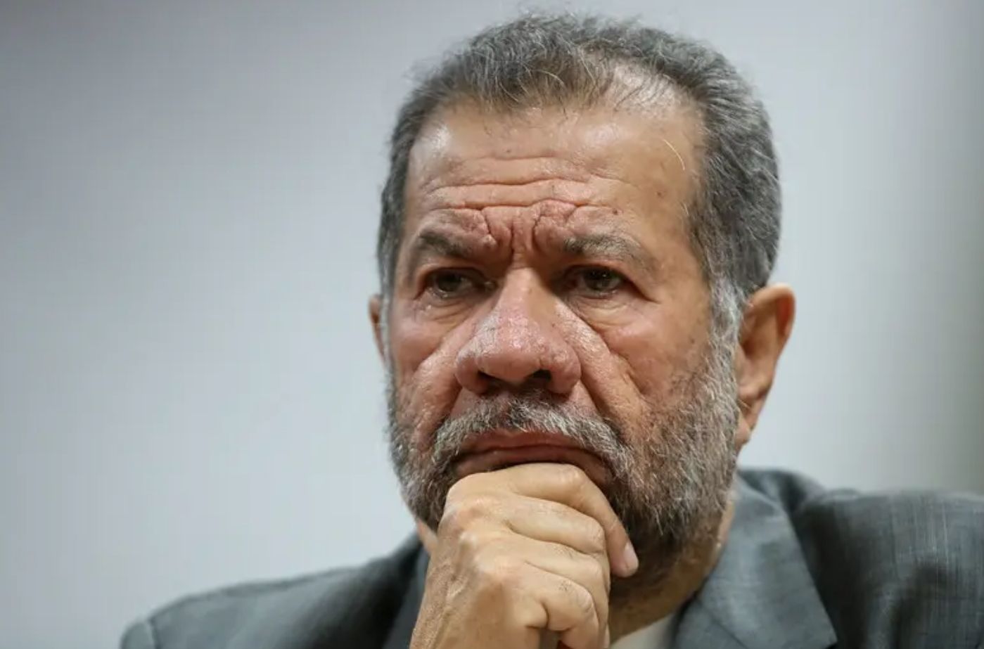 Pressionado por escândalo no INSS, Carlos Lupi pede demissão