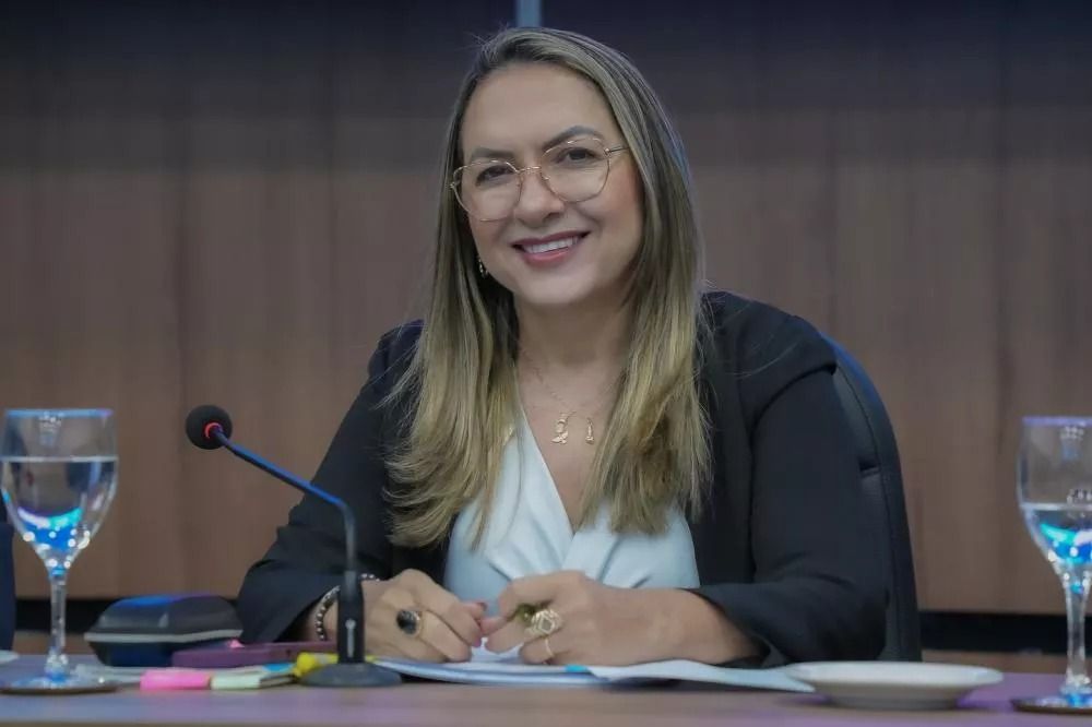 Presidente da Câmara de Patos destaca importância do Agosto Lilás em audiência pública