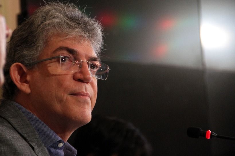 Jornalista Nilvan Ferreira diz que Ricardo Coutinho não tem mais poder de perseguir jornalistas.;escute
