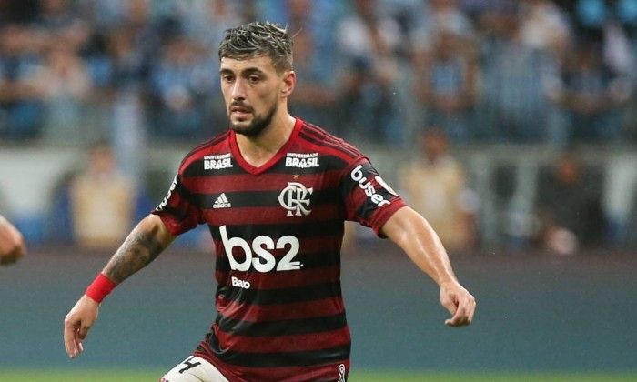 Sem Arrascaeta, Flamengo divulga os relacionados para encarar o Sporting Cristal