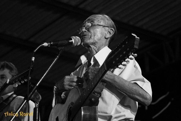 Viola de luto: morre o mestre João Furiba