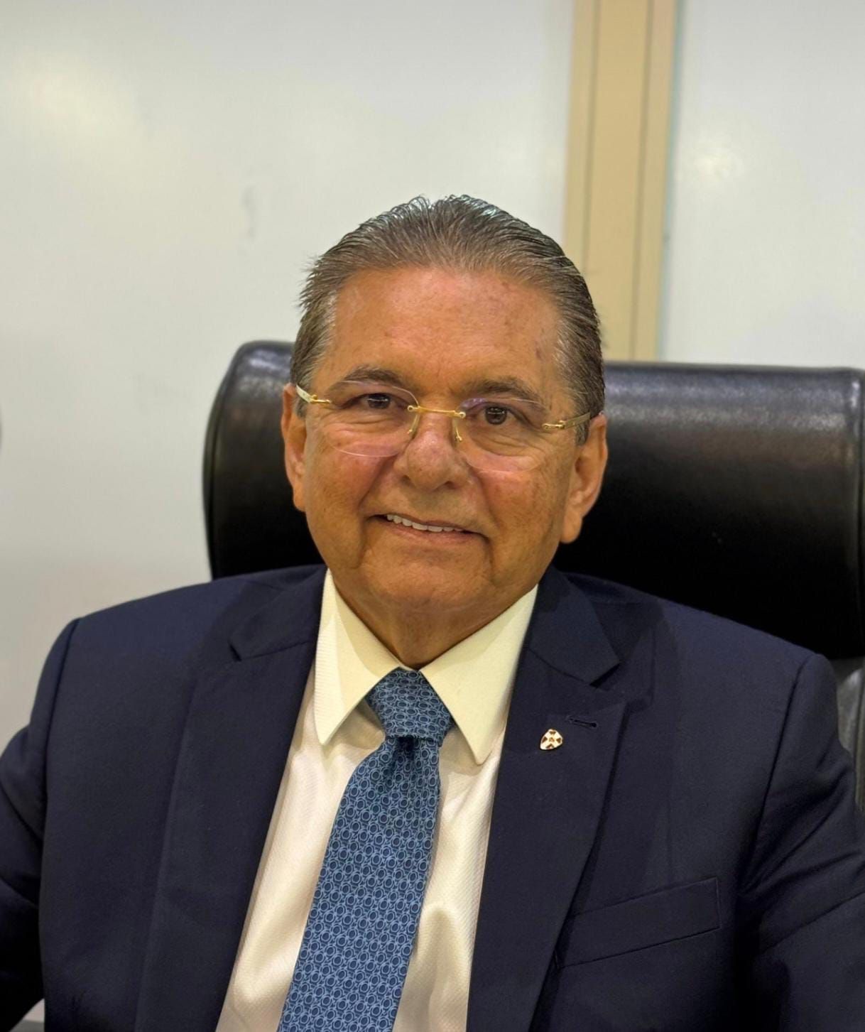 Adriano dispara: \\\'o discurso precisa ser coerente com a prática\\\', se referindo a Enivaldo Ribeiro, que não respondeu se votava em Lula; veja