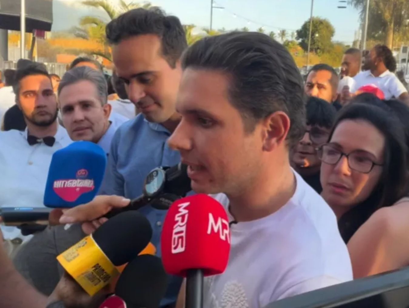 Hugo Motta elogia trajetória política de Adriano Galdino, mas diz apoio do Republicanos é para Lucas Ribeiro; veja