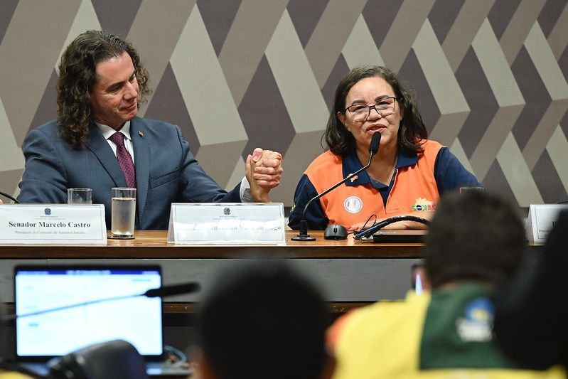 Projeto de Veneziano que garante aposentadoria especial para ACS e ACE está pronto para votação no Plenário do Senado