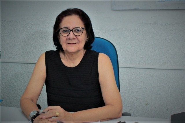 HISTORIADORA ZOETÂNIA NÓBREGA REALIZA PALESTRA SOBRE A HISTORIA DE PATOS