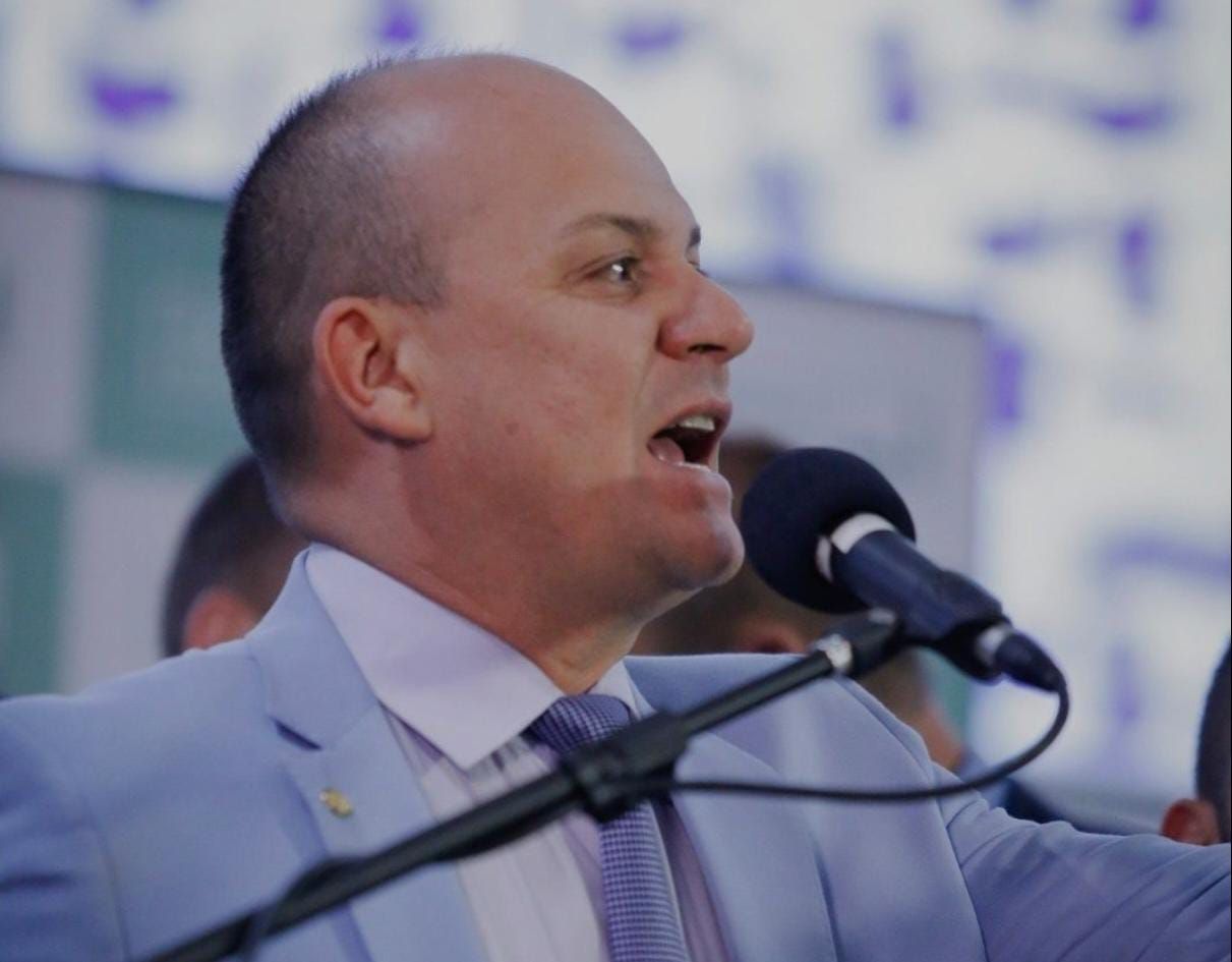 Cabo Gilberto faz ataques aos senadores que votaram contra a PEC da Blindagem: \\\'São todos frouxos\\\'; veja
